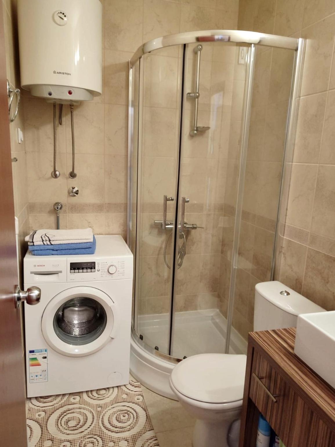Apartman Lux Sneznik Vrnjačka Banja Kültér fotó