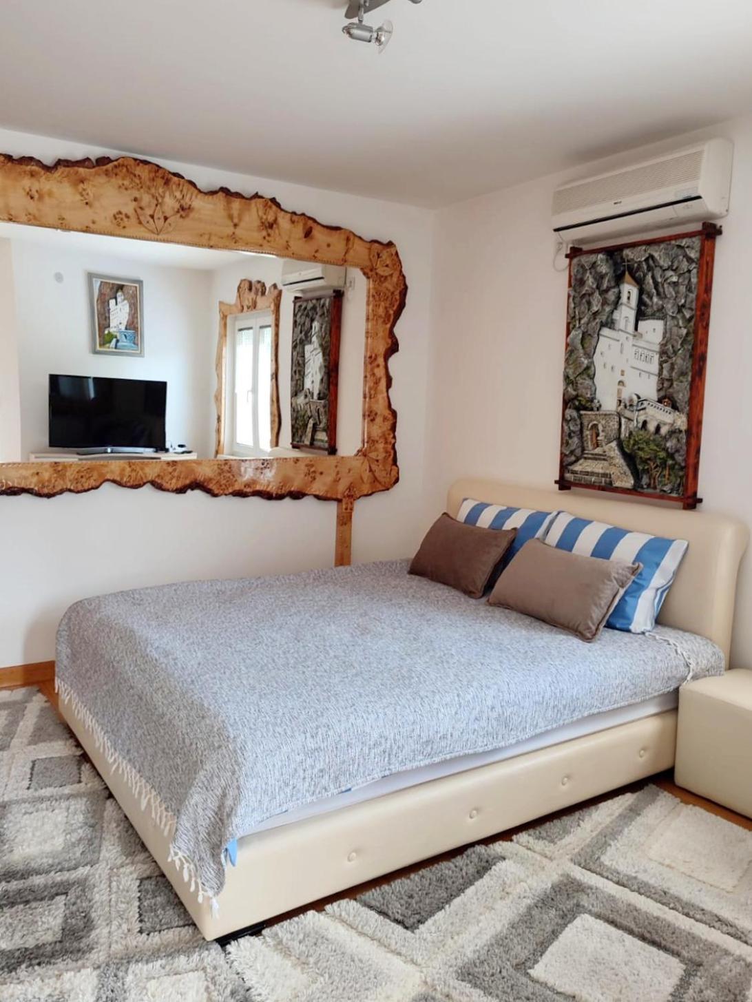 Apartman Lux Sneznik Vrnjačka Banja Kültér fotó